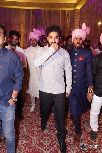 Celebs-at-Syed-Ismail-Ali-Daughter-Wedding